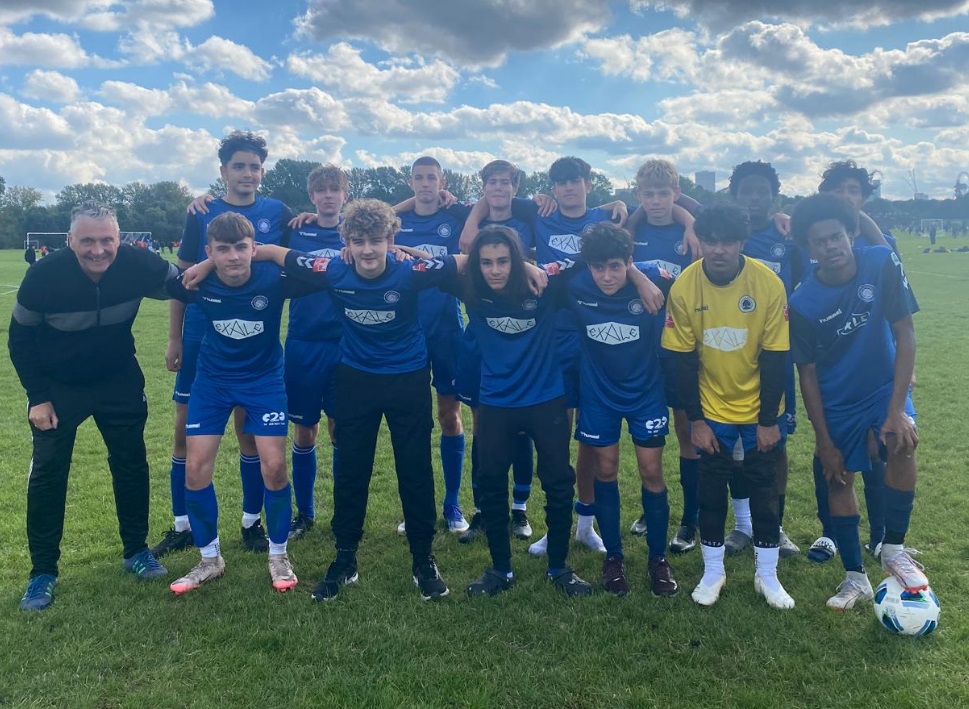 Walthamstow Under 16s Saturday	Blue team photo